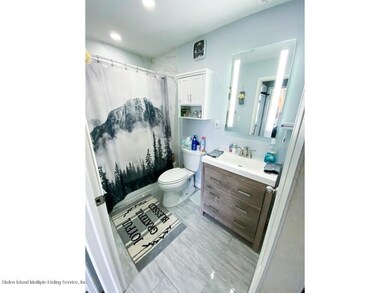 924 Armstrong Ave unit 1-3, Staten Island, NY 10308 - photo 3