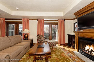 415 E Dean Unit 34 Week 35, Aspen, CO 81611 - photo 2