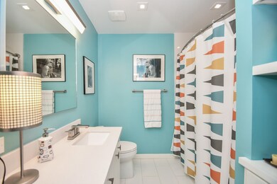 1043 W 30th St, Houston, TX 77018 - photo 6