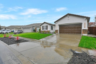 1302 Amaranth St, Plumas Lake, CA 95961 - photo 3