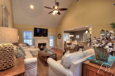 Vaulted Ceilings & Gas Fireplace in Living Room