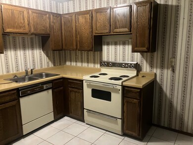 1365 Arkwright St unit 105, Saint Paul, MN 55130 - photo 3