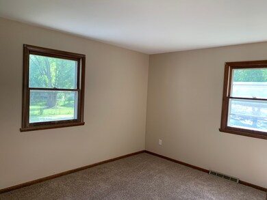 301 Forest Ave unit B, Oswego, IL 60543 - photo 5
