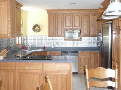 Kitchen. beautiful solid wood kitchen