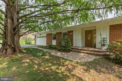 3116 Winifred Dr, Burtonsville, MD 20866 - photo 2