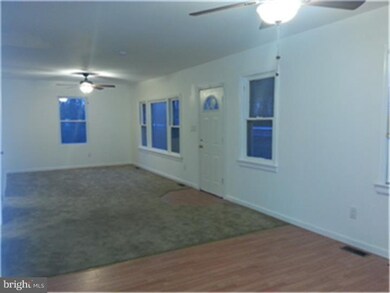 802 E Academy St, Clayton, NJ 08312 - photo 2