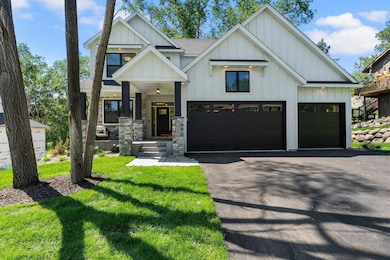 932 Orchard Ln, Saint Paul, MN 55113 - photo 2