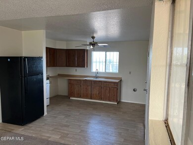 600 Hampton Rd, El Paso, TX 79915 - photo 3