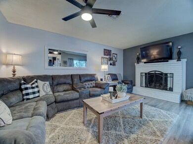 2581 Keylod St, Redding, CA 96002 - photo 5