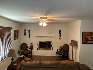 140 Ridgecrest Dr, Duncan, OK 73533 - photo 5