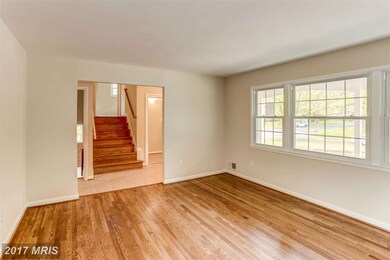 14201 Manorvale Rd, Rockville, MD 20853 - photo 4