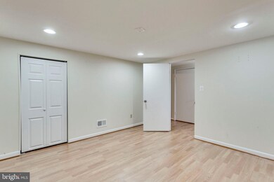 7209 Hastings Dr, Capitol Heights, MD 20743 - photo 5