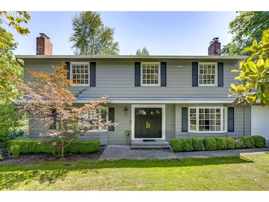 17644 Tree Top Ln, Lake Oswego, OR 97034 - photo 2