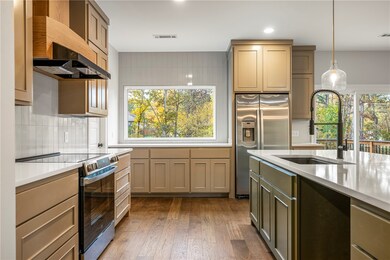 11 Castlebay Ln, Bella Vista, AR 72715 - photo 6