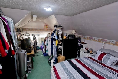 84 Laclede Ave, Chicopee, MA 01020 - photo 5