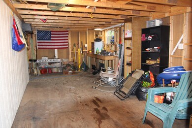 8 E Oxford Rd, Minot, ME 04258 - photo 3