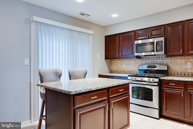 203 Waverly Ct, Trenton, NJ 08691 - photo 6