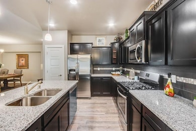 11577 Leonor Duran St, El Paso, TX 79927 - photo 5