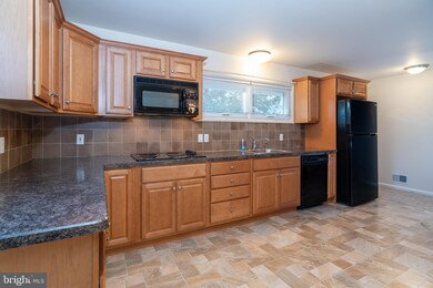 611 Capri Rd, Lancaster, PA 17603 - photo 6