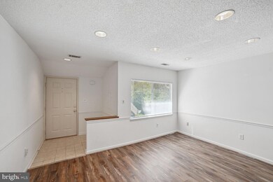 18106 Windsor Hill Dr, Olney, MD 20832 - photo 6