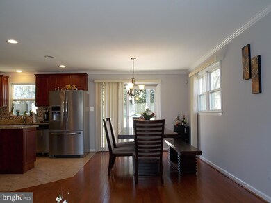 5303 Portsmouth Rd, Fairfax, VA 22032 - photo 7