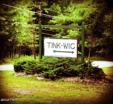 817 Muldovan Dr, Lackawaxen Township, PA 18428 - photo 4