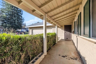 7629 Ridge St, Fair Oaks, CA 95628 - photo 4