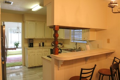 5410 Dunsmere St, Houston, TX 77091 - photo 3