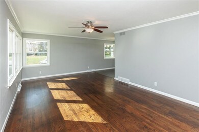 2913 Meadow Ln, West Des Moines, IA 50265 - photo 3