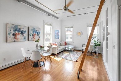 390 Norfolk St unit 3, Cambridge, MA 02139 - photo 3