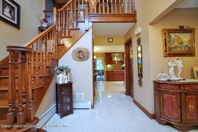496 Maguire Ave, Staten Island, NY 10309 - photo 6