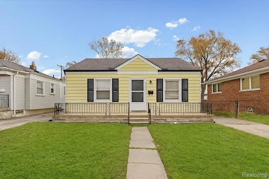 24552 Tuscany Ave, Eastpointe, MI 48021 - photo 2