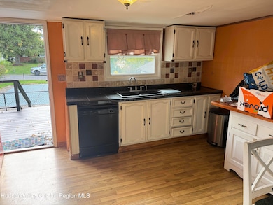 8 E Marie St, Hudson, NY 12534 - photo 4