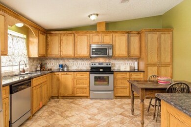 2528 County Road 172, Alvin, TX 77511 - photo 6