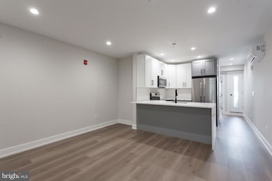 3849 Fairmount Ave unit 3, Philadelphia, PA 19104 - photo 4
