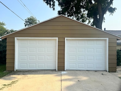 24' x 24' Detached Garage