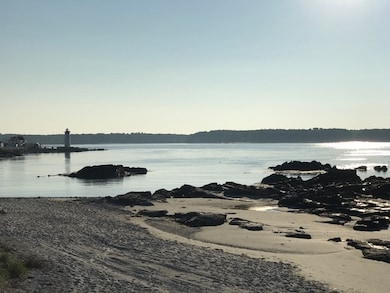 106 Beach Hill Rd, New Castle, NH 03854 - photo 4