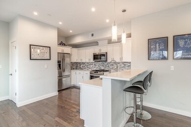 1025 Fellsway unit 4, Medford, MA 02155 - photo 4