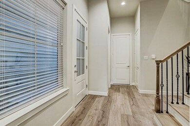 1714 Northwood St, Houston, TX 77009 - photo 4