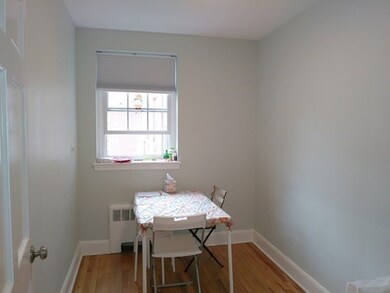 1 Lanark Rd unit 4, Brookline, MA 02445 - photo 3
