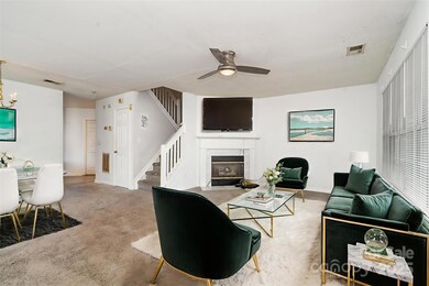 5921 Cougar Ln, Charlotte, NC 28269 - photo 2