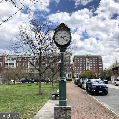 13850 Greendale Dr unit 51, Woodbridge, VA 22191 - photo 3