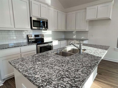 2602 S Fannin Ave unit 2604, Denison, TX 75020 - photo 5