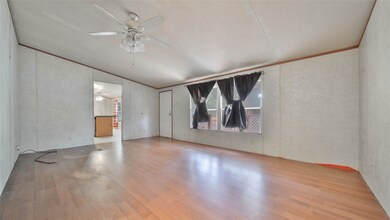 1505 Indigo Dr, Conroe, TX 77385 - photo 5