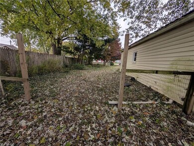 2015 Montgomery Ave, Zanesville, OH 43701 - photo 5