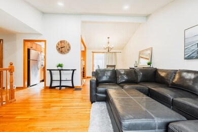 17 Winslow St, Shrewsbury, MA 01545 - photo 6