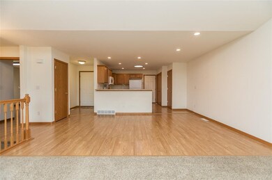 3617 Banar Dr SW, Cedar Rapids, IA 52404 - photo 7