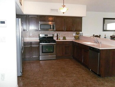 14272 Desert Mesquite Dr, Horizon City, TX 79928 - photo 3