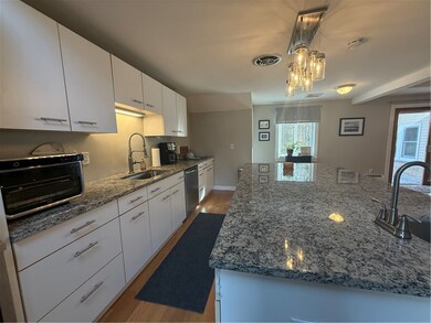 134 Naushon Rd, Pawtucket, RI 02861 - photo 5