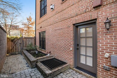 1140 N Stuart St, Arlington, VA 22201 - photo 7